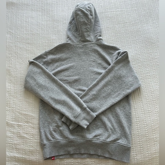 New balance Grey hoodie in size small. - Picture 3 of 5